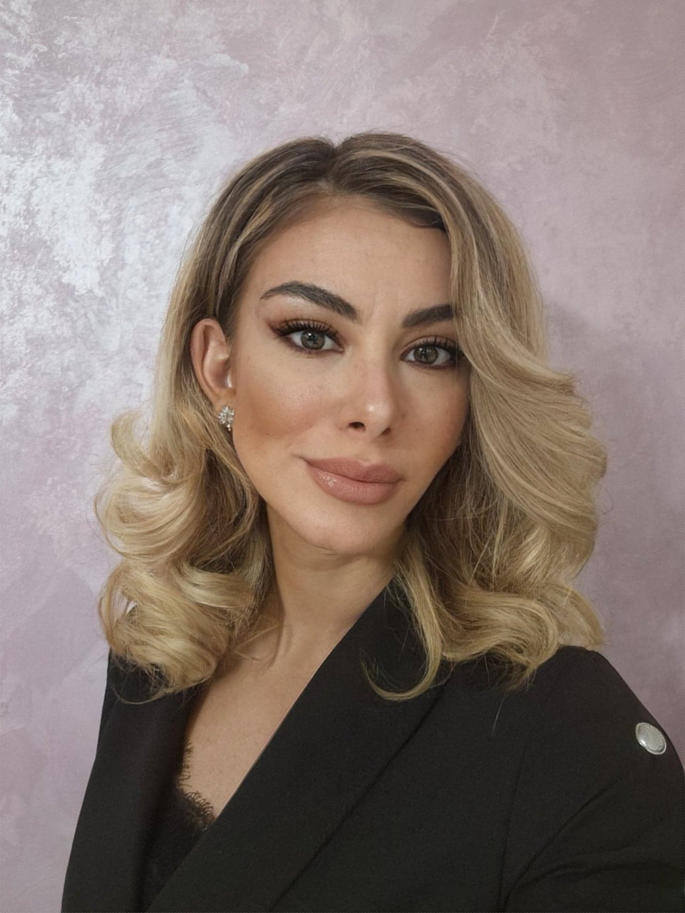 Marina Bodeanu – Wedding Coordinator